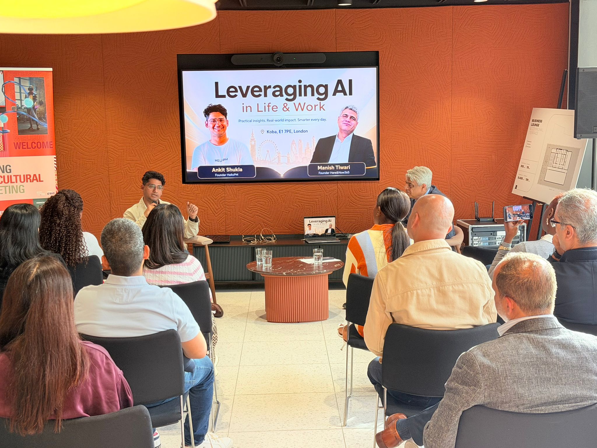 Ankit Shukla presenting Leveraging AI in Life and Work at a HelloPM event in London